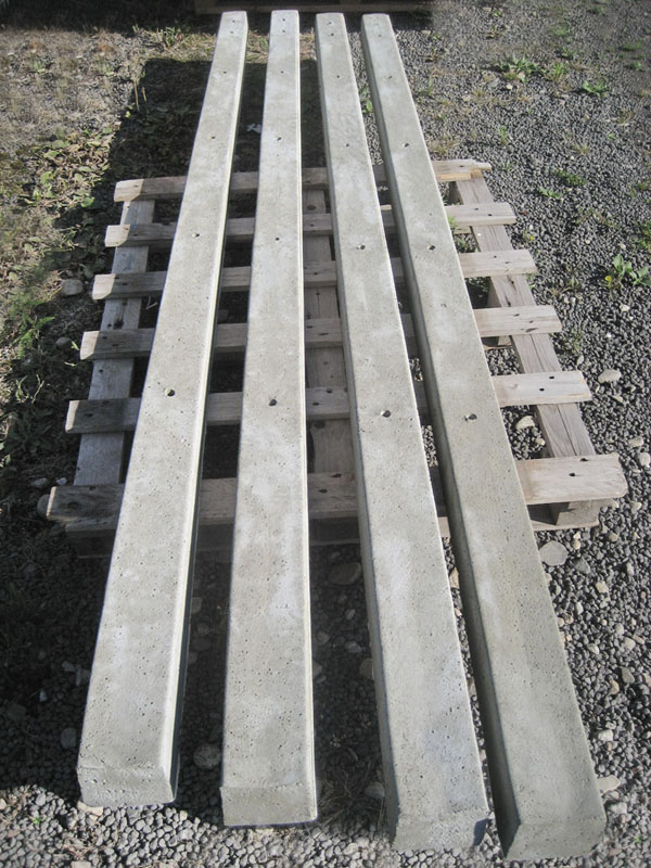 betonowe słupki